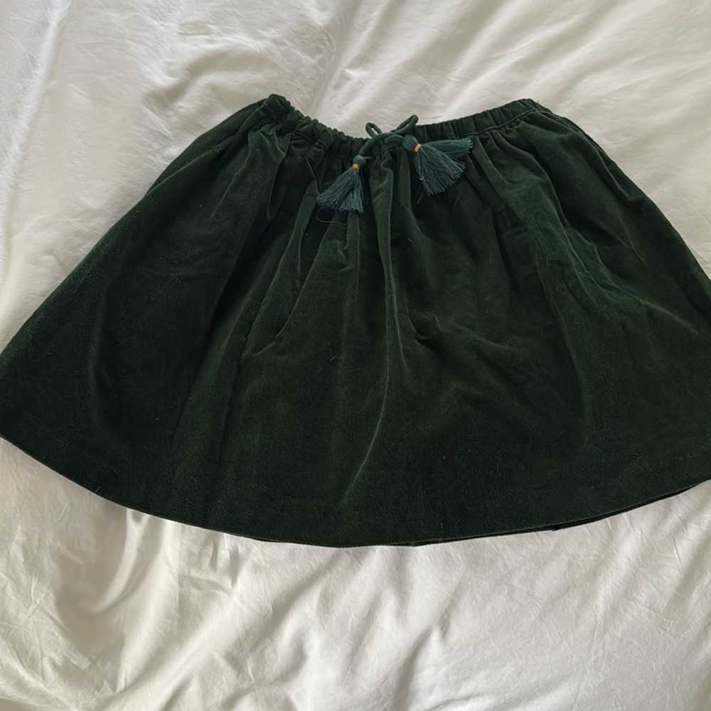Bisby size 10 Girls Green Velvet Skirt